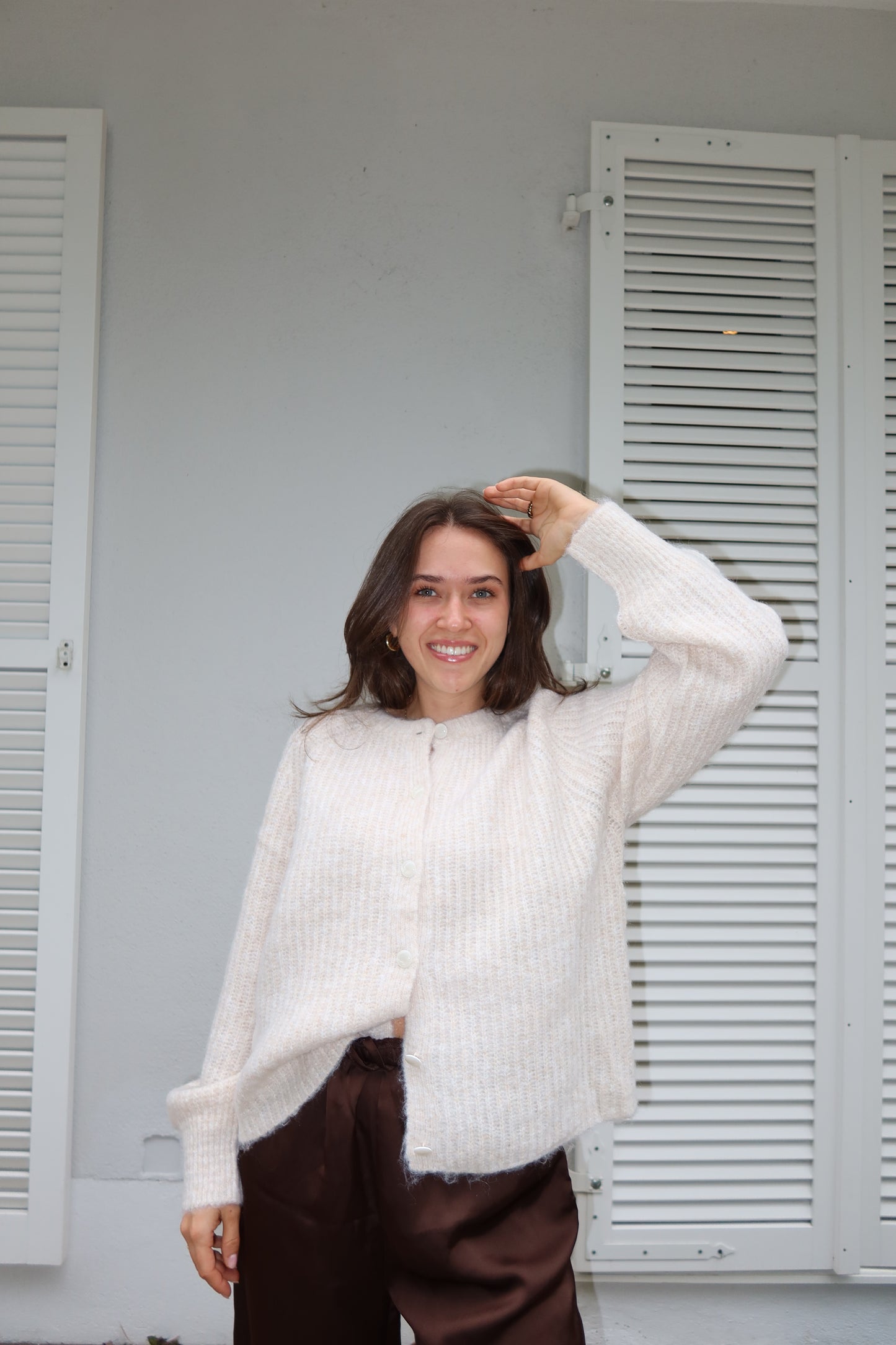 Knit Cardigan shiny buttons