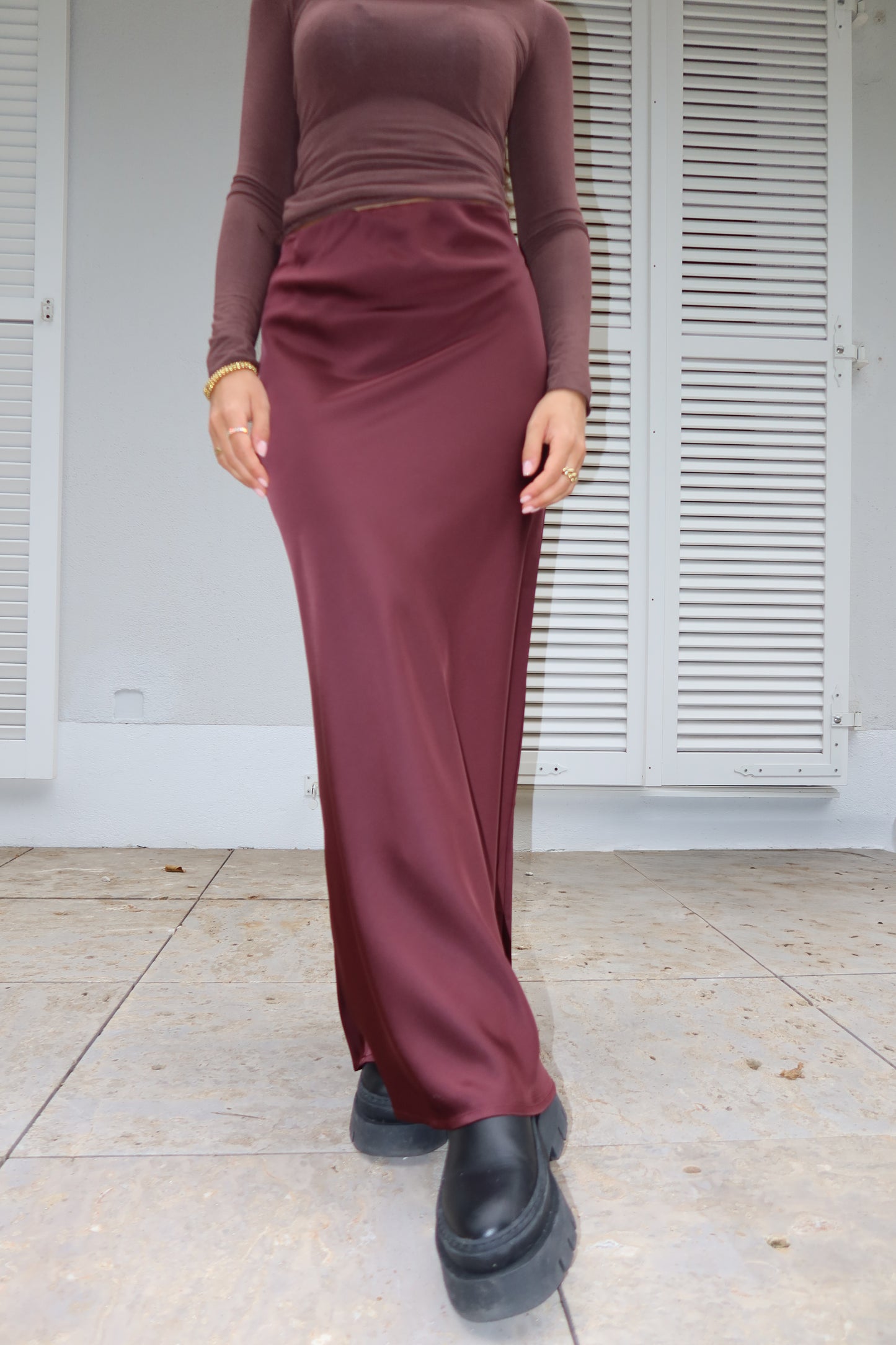 Satin Rock Burgundy "Aria"