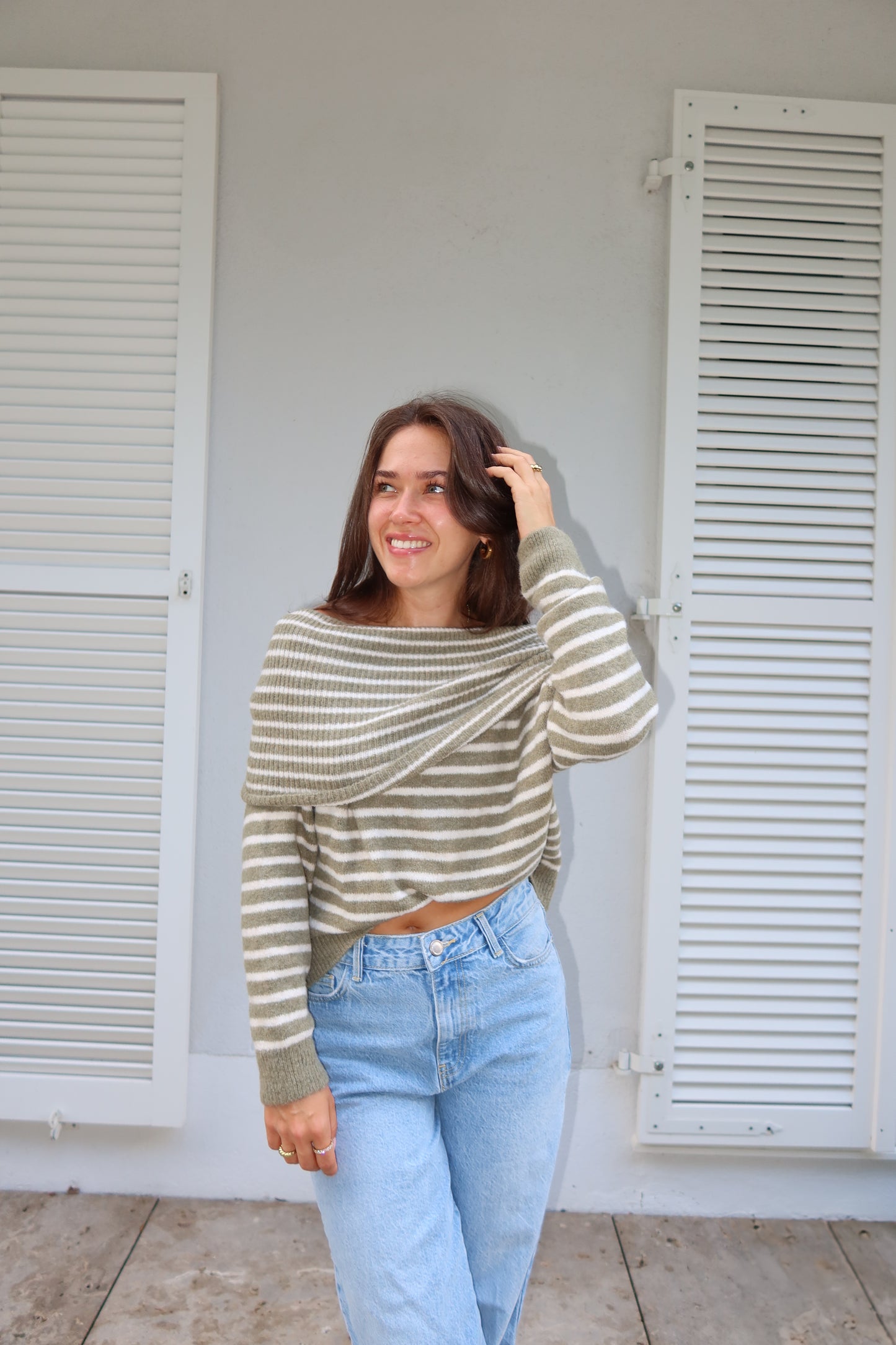 Pullover Stripe Off-Shoulder "MilaeLII"