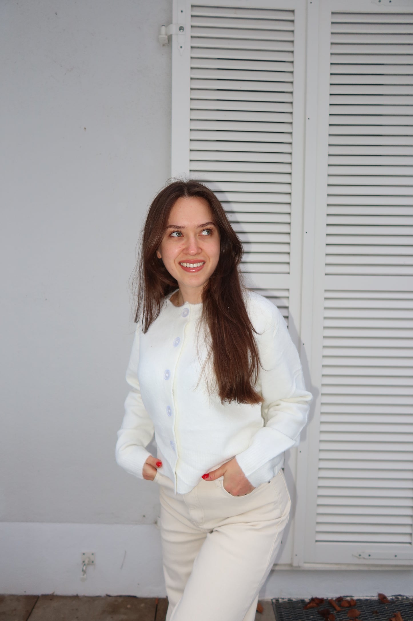 Crop Cardigan • White