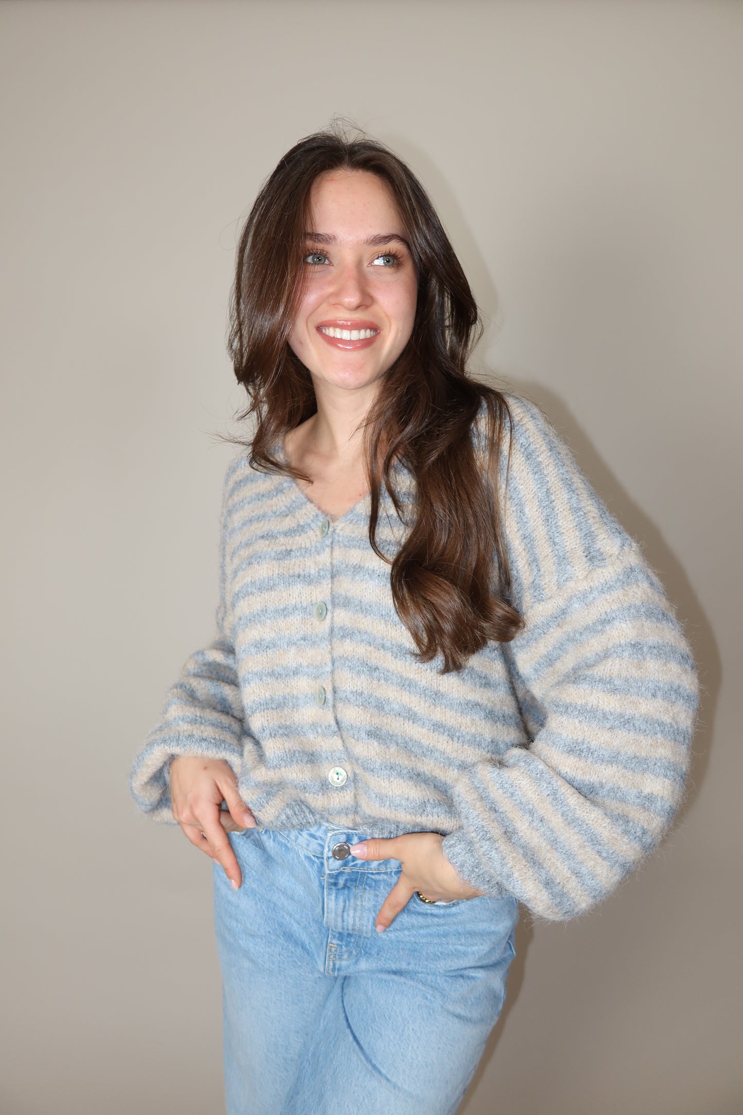 Cardigan Stripe grey