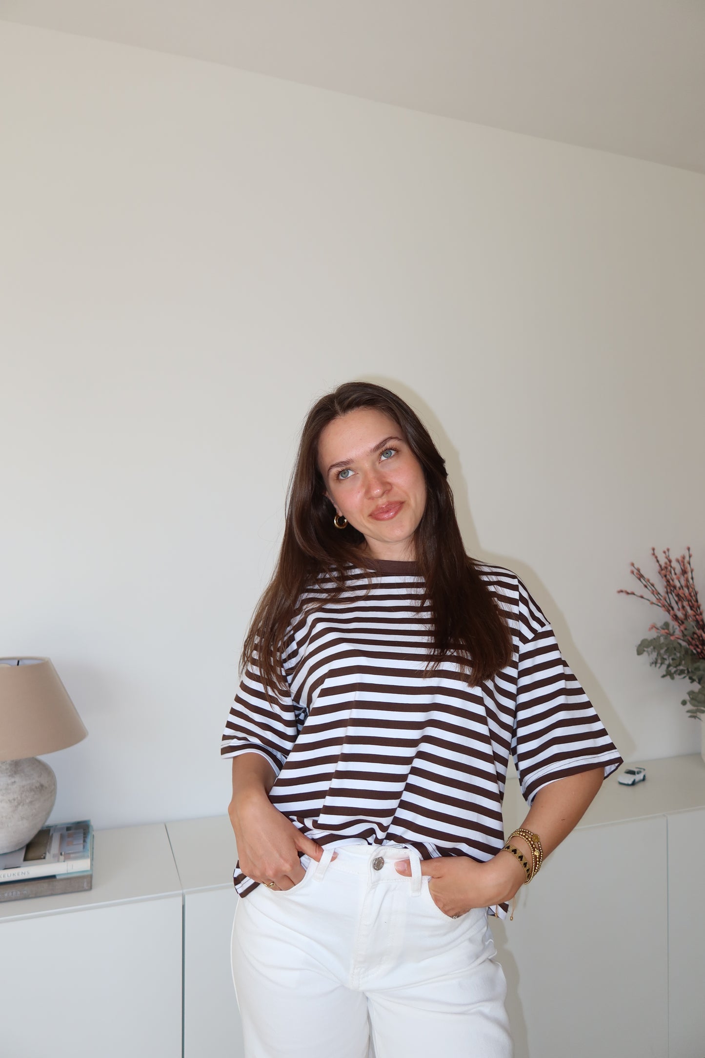 striped oversized t-shirt • Coffee/White