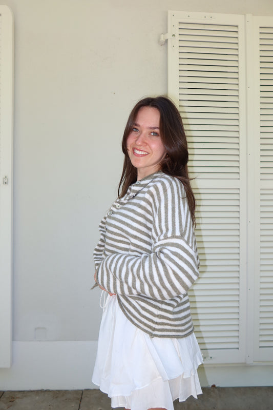 Stripe Cardigan Bottons• Khaki