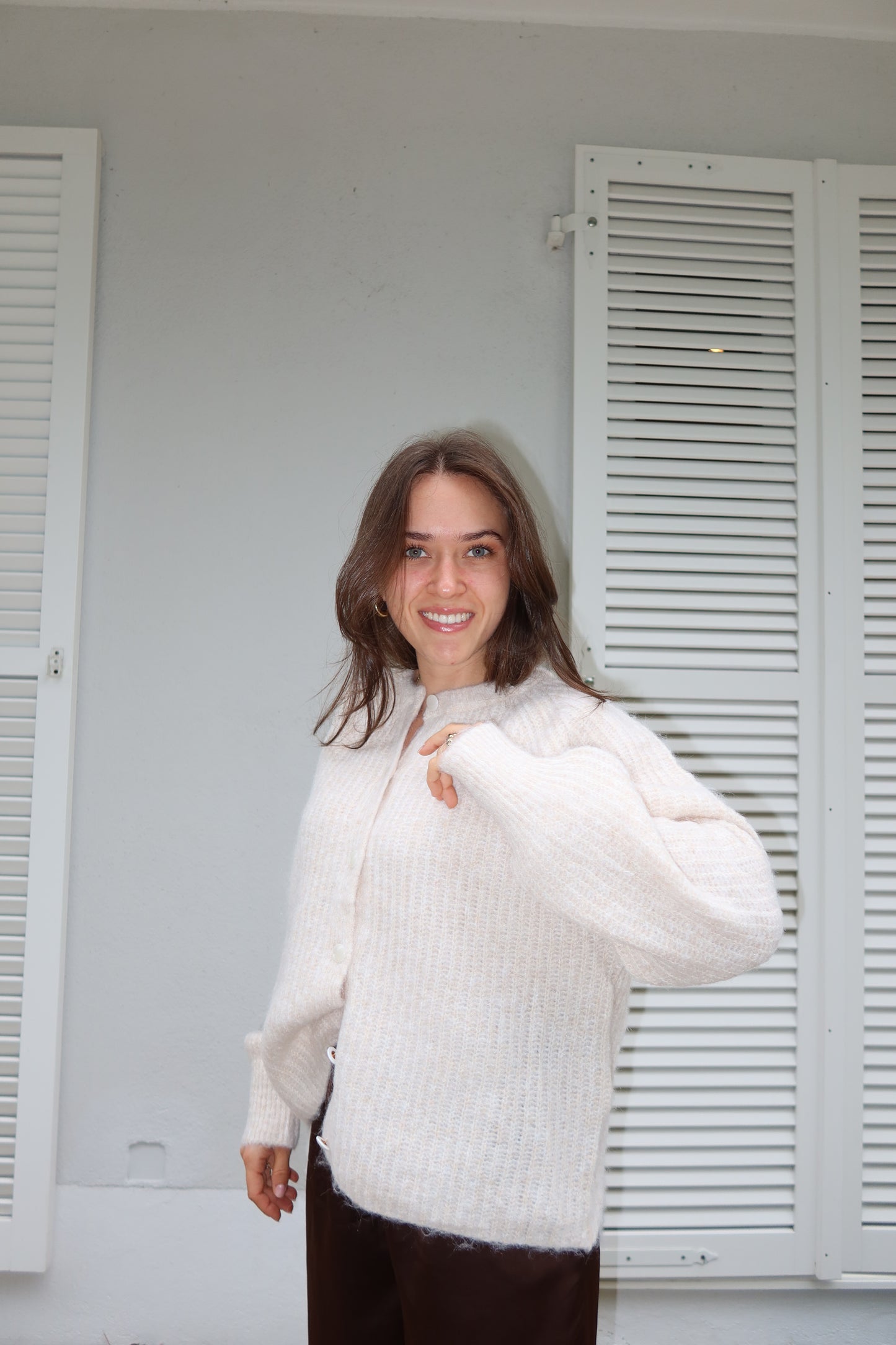 Knit Cardigan shiny buttons