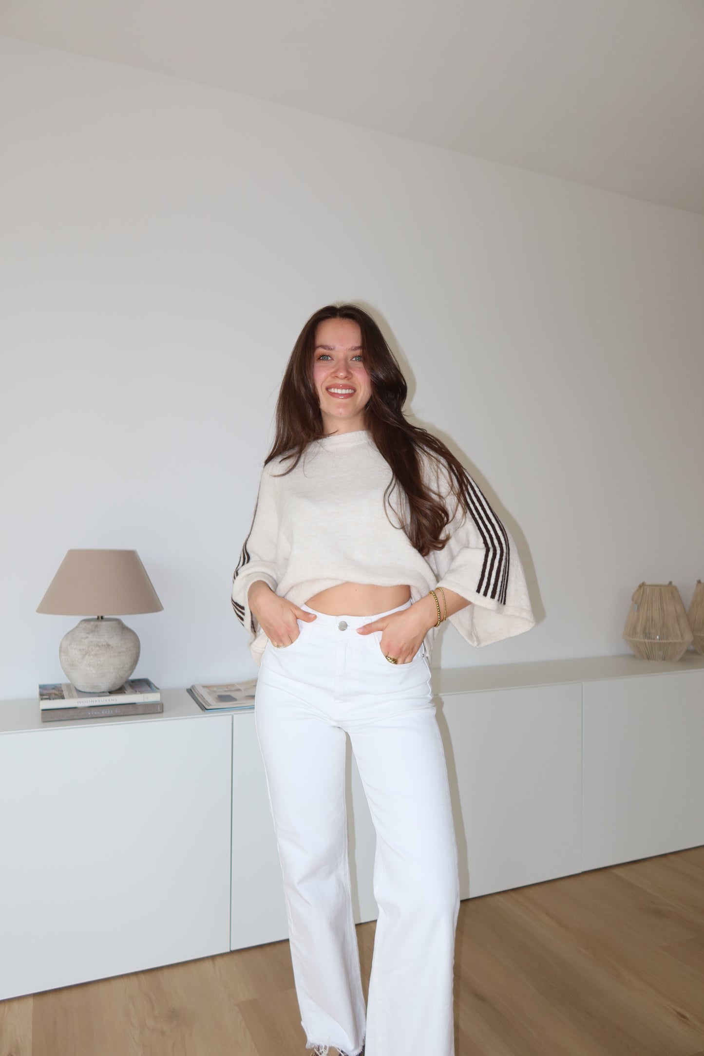 high-waisted straight leg jeans - White