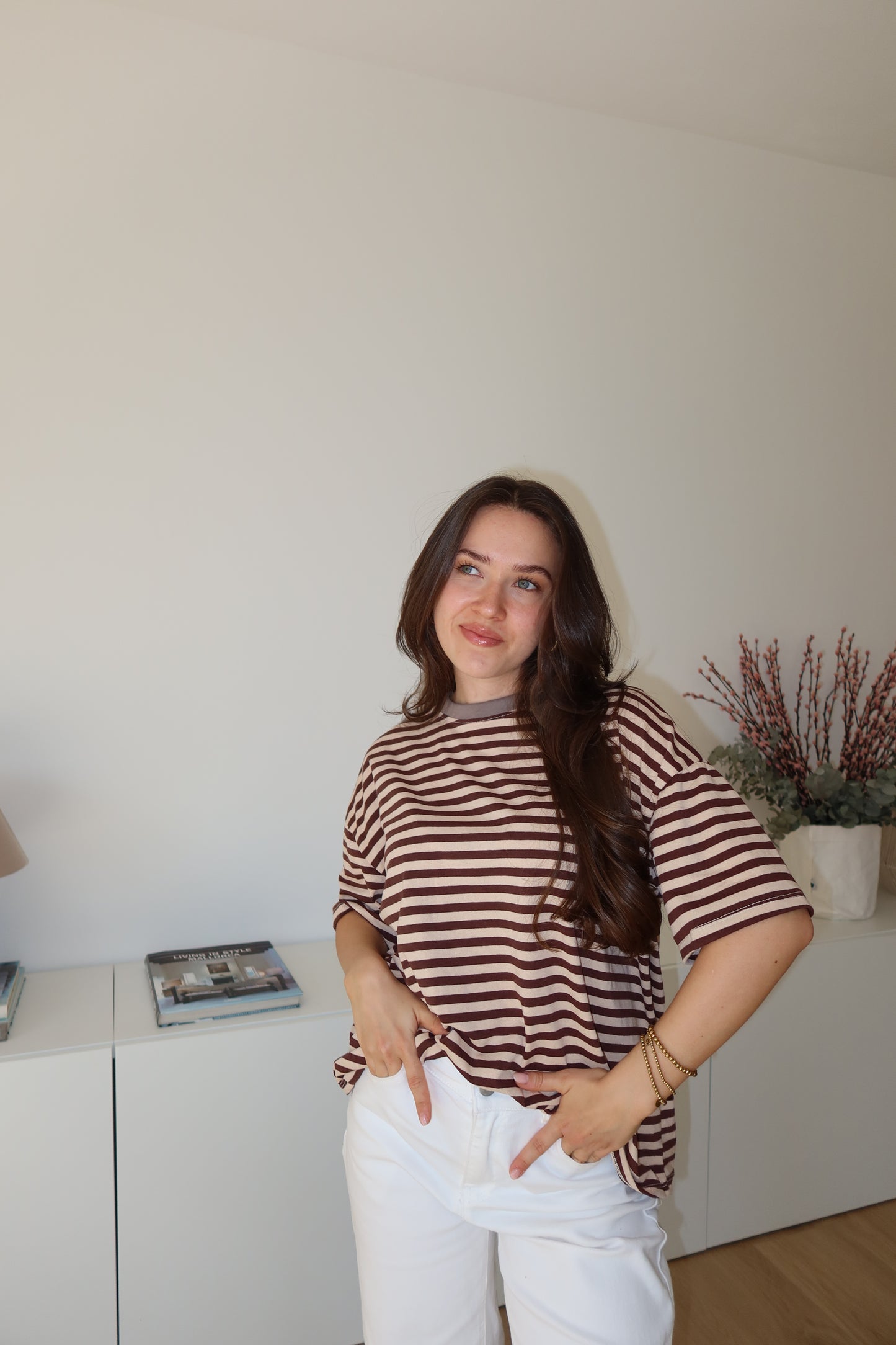 striped oversized t-shirt • Brown/white