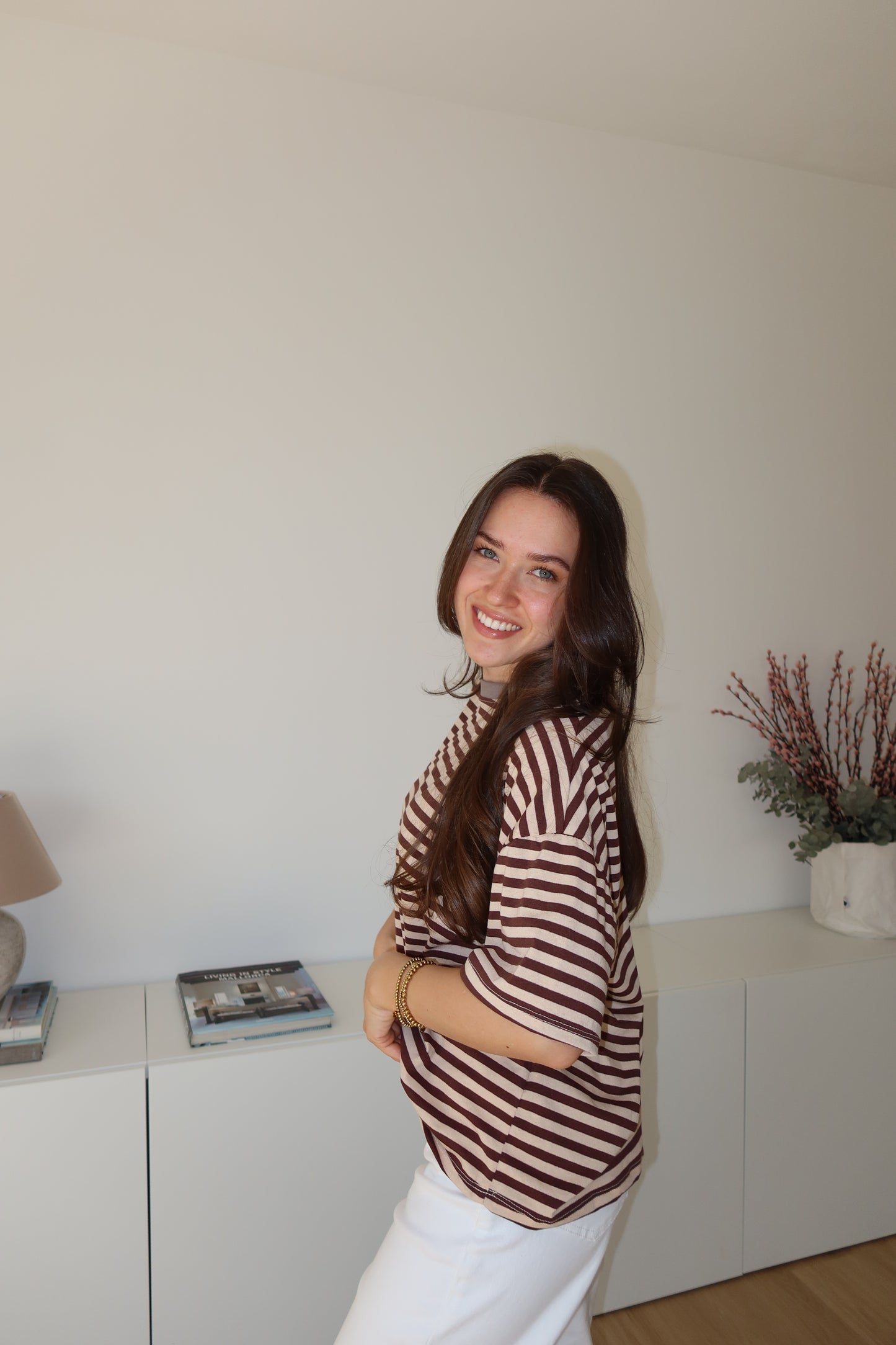 striped oversized t-shirt • Brown/white