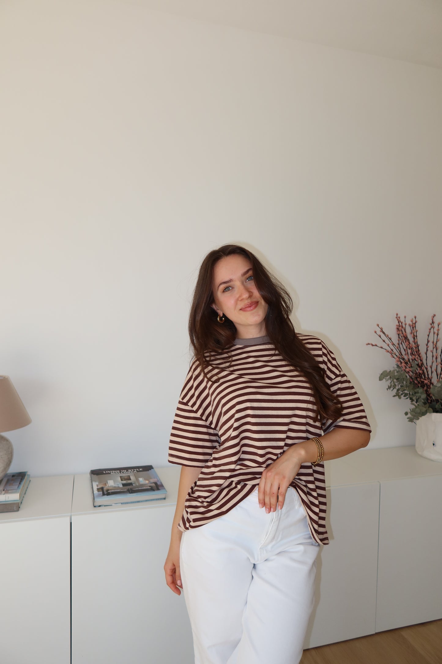 striped oversized t-shirt • Brown/white