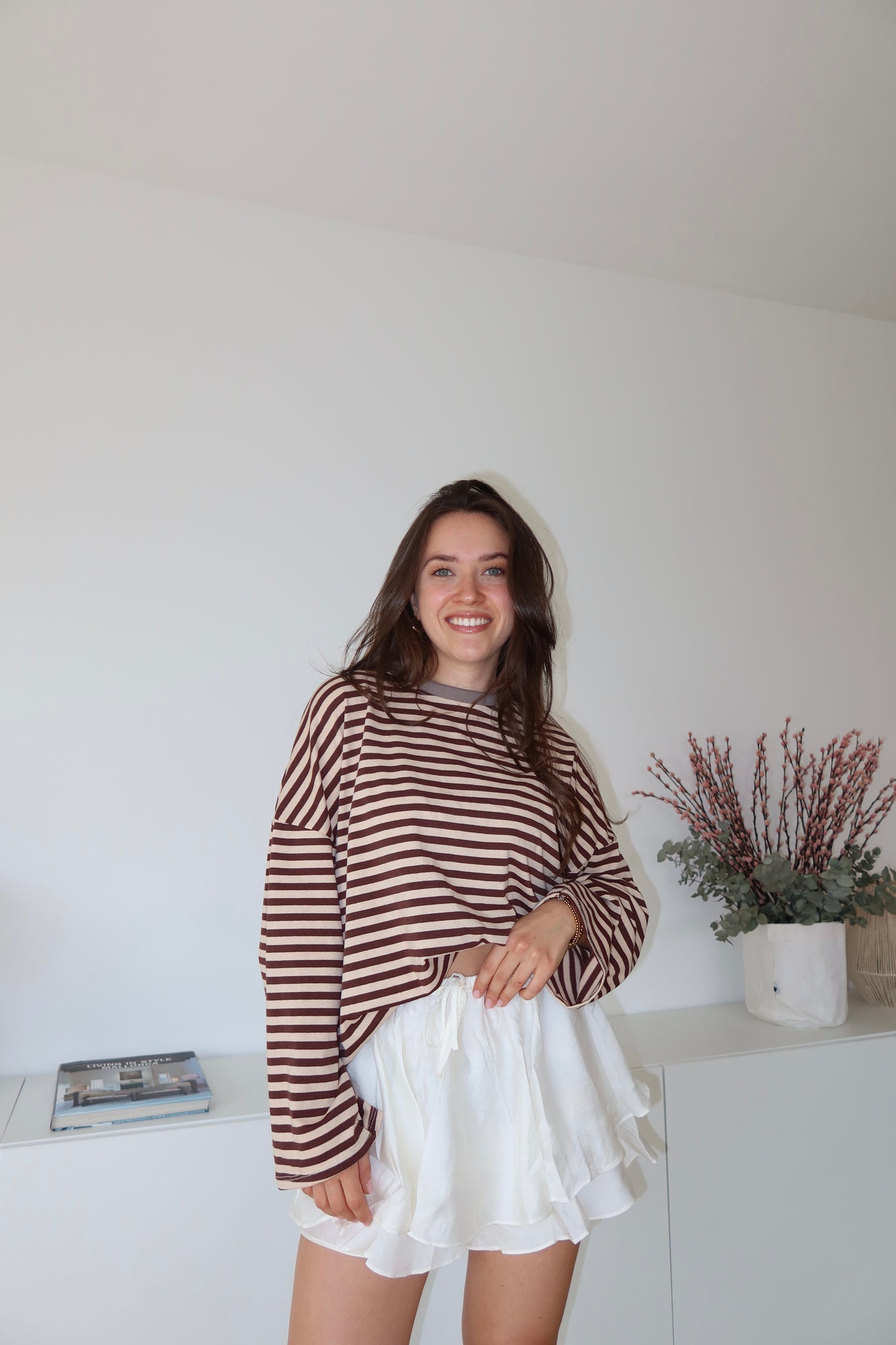 oversized striped long sleeve • Brown