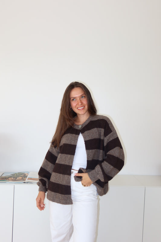Cape Cardigan • Brown/Brown