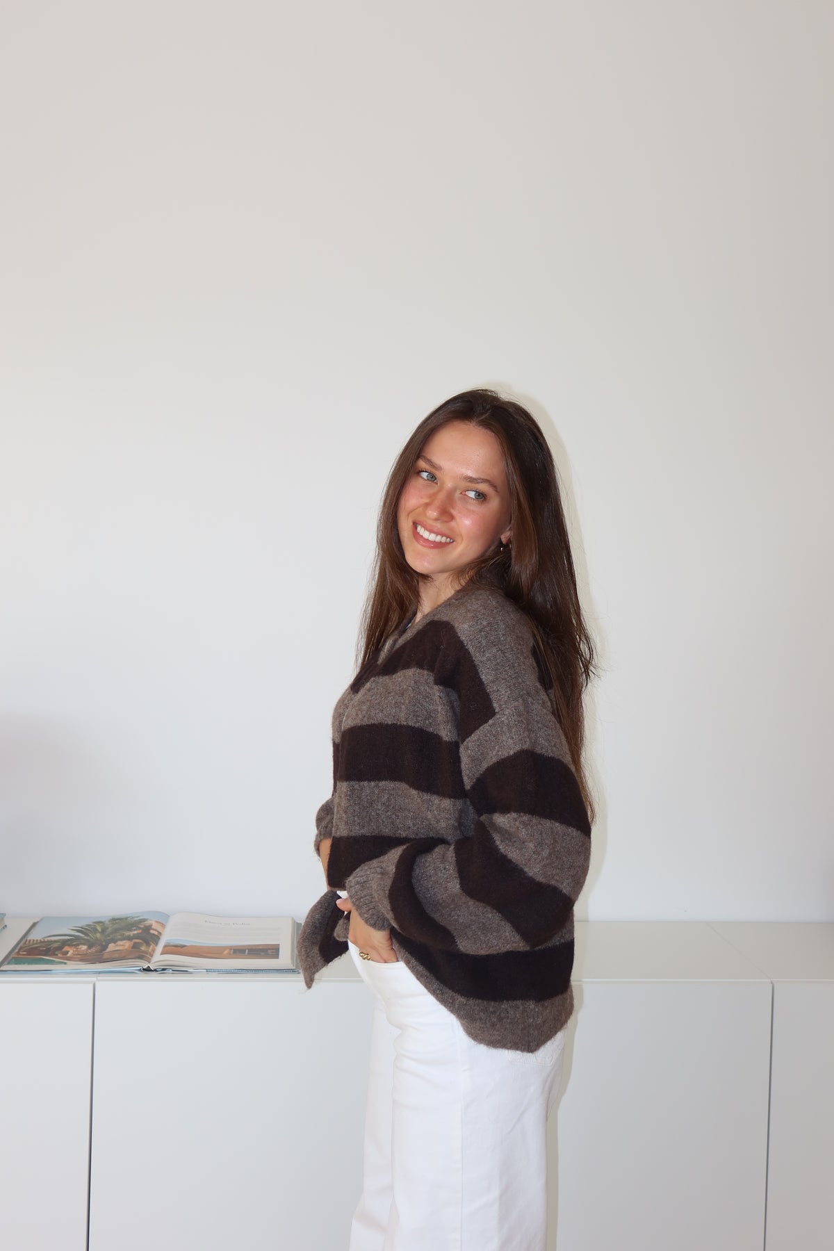 Cape Cardigan • Brown/Brown